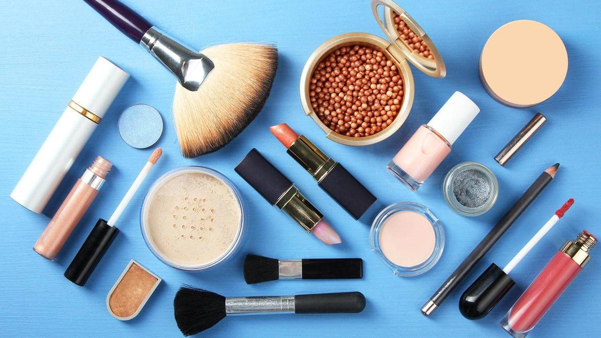 Makyaj Malzemeleri Neden Genelde Yuvarlak veya Oval Tasarlanıyor? Düşünülmüş Sebepleri Var!