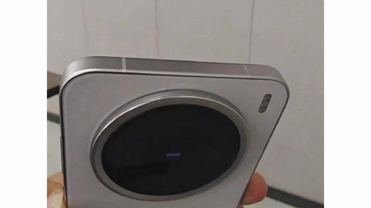 vivo X200 Pro Mini’nin İlk Görüntüleri Ortaya Çıktı! (Şimdiden Merak Ettirdi)