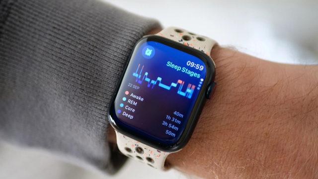 Apple Watch Kullanıcılarından İlginç İddia: Hastalıkları Semptomlardan Önce Tespit Etmiş