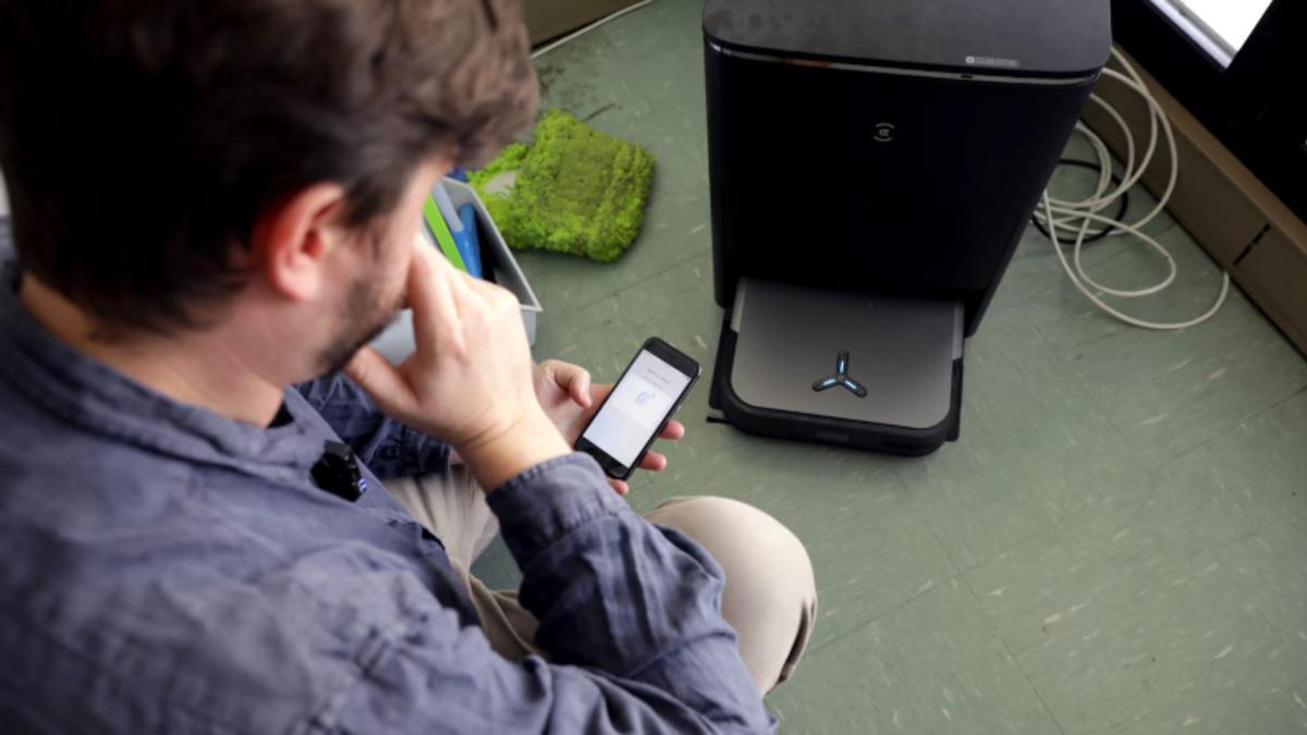 Korku Filmi Yapılsa Olur: Robot Süpürgeyi Hackleyip Kamerasından Bütün Evi İzlediler