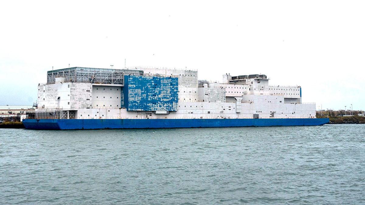 Amerika’nın Gözde Şehri New York’un Sahillerinde, Neden 870 Kişilik Yüzen Bir Hapishane Yer Alıyordu?