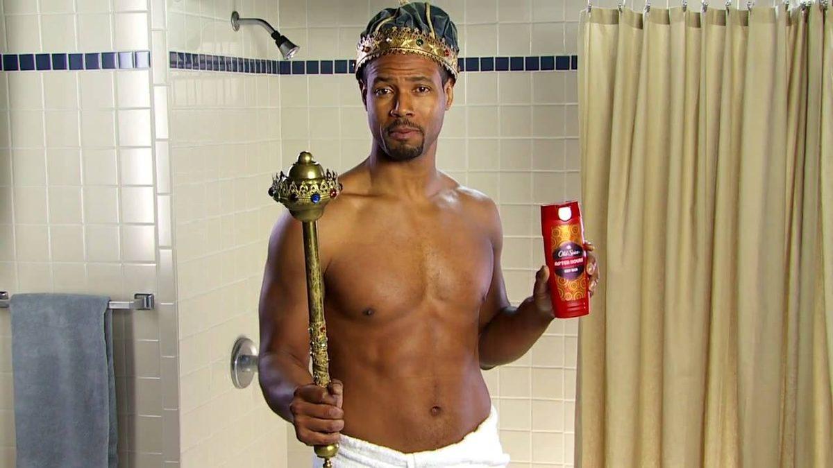 Old Spice, Nasıl Kurnazca Bir Hamleyle Üstüne Yapışan ’Dede Kokusu’ İmajını Yıkmayı Başardı? (Kadınları da İşin İçine Çekmişler!)