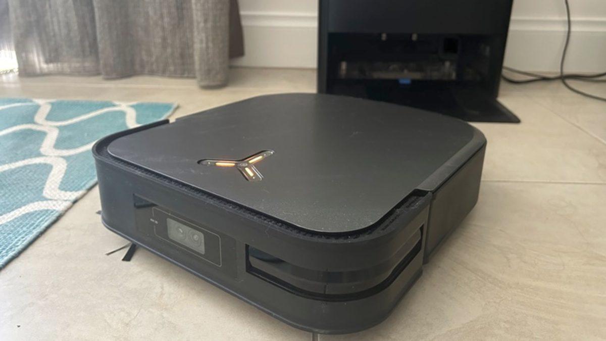 Hackerlar Robot Süpürgeleri Hackleyip Evdekilere Hakaretler Yağdırdı (Anlatsan İnanmazlar...)