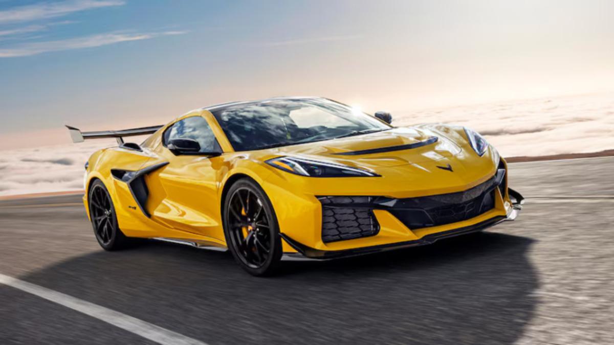 Corvette ZR1’in 375 Kilometre Hızla Rekor Kırdığı Anlar Kaydedildi [Video]