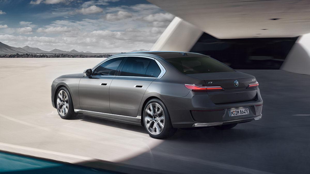 BMW Patronu, Avrupa Birliği’nin 2035’te Benzinli Araçları Yasaklayacak Yasa Hakkında Açıklama: Derhal İptal Edilmesi Gerek!