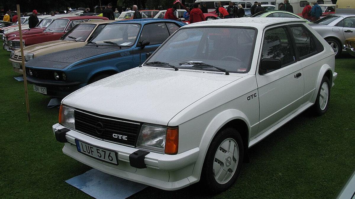 Opel’in Kaderini Değiştirip Astra’nın Doğuşunu Başlatan Opel Kadett D’nin Dönemine Göre Hayran Bırakan Özellikleri