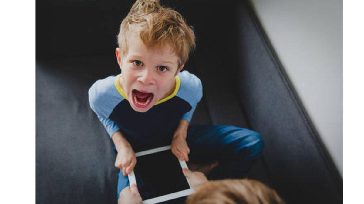 Ağlayan Bir Çocuğu Susturmak İçin 