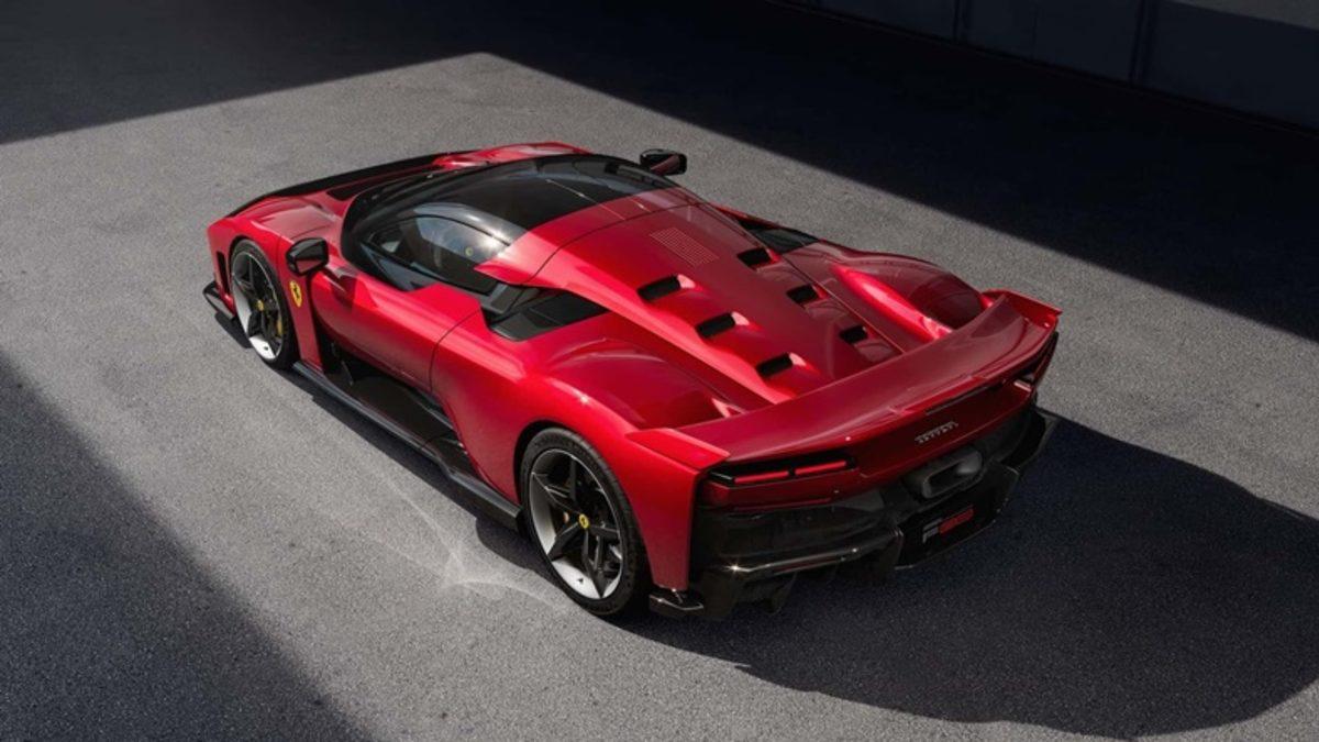 Koleksiyonerlerin Göz Bebeği Olacak Ferrari F80 Tanıtıldı (Özellikleri Kadar Fiyatı da Dudak Uçuklatıyor)