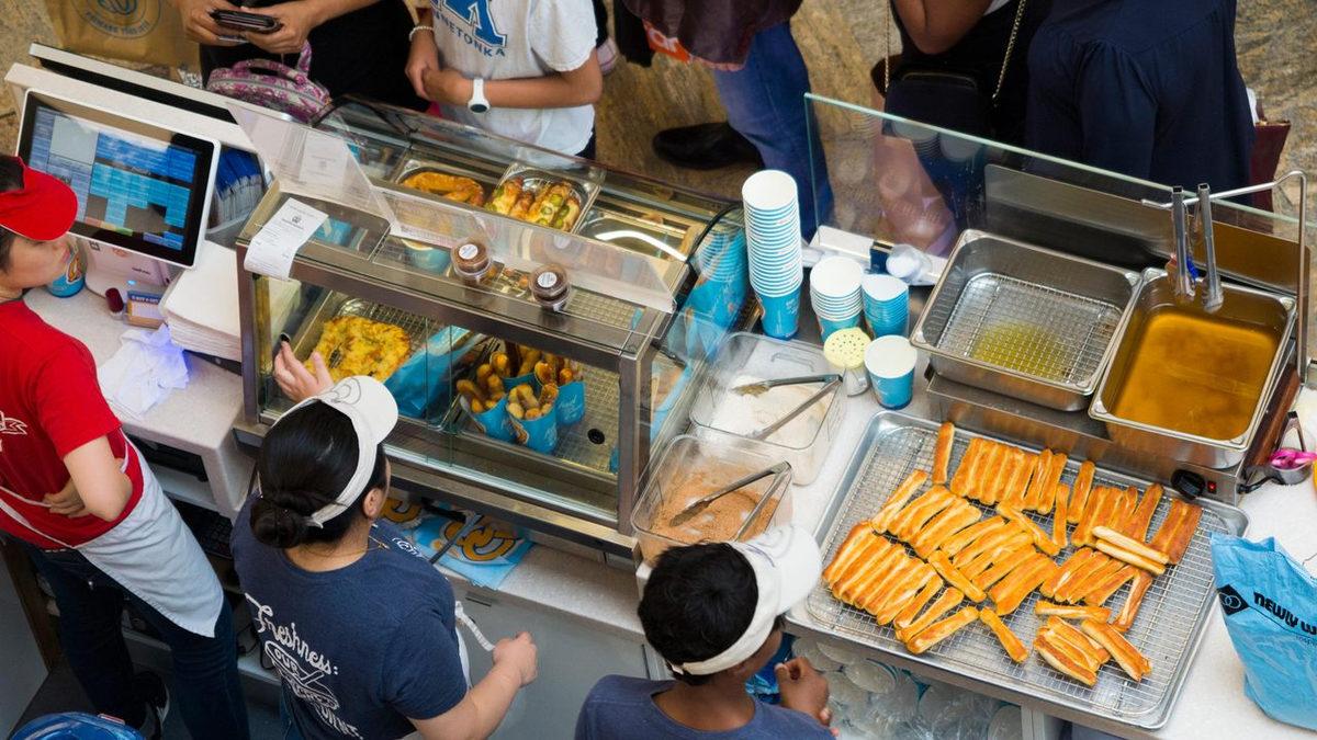 Aç Olmasak Bile Restoranlar Yaydıkları Kokularla Bizi Nasıl Baştan Çıkarıp Kendilerine Çekiyorlar?