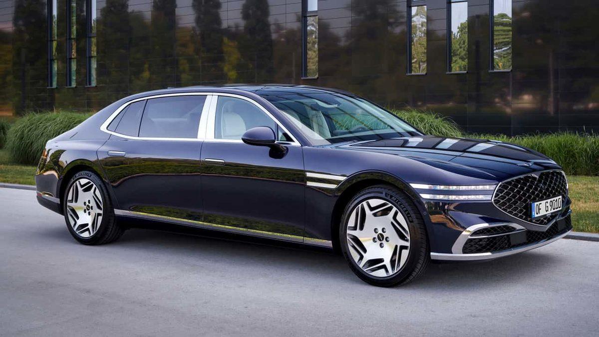 Türkiye’nin Patronlarının Hangi Araçları Kullandığı Belli Oldu: Tekerlekli Ofislerle Geziyorlar!