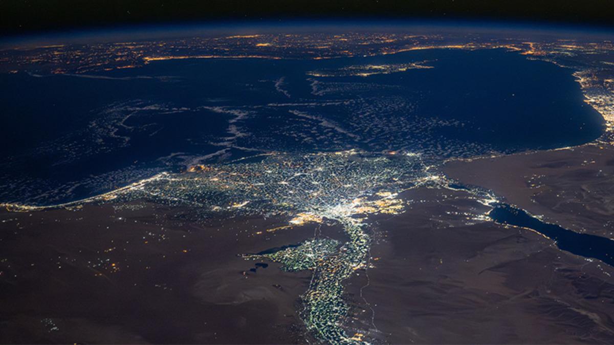 Uluslararası Uzay İstasyonu’ndaki Astronottan Türkiye ve Mısır’ın Yer Aldığı "Al Duvara As" Dedirten Fotoğraf