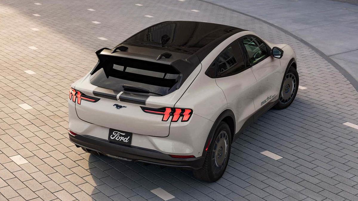 Ford’un Elektrikli Crossover’ı Mustang Mach-E Yenilendi: Fiyatı Düşecek!