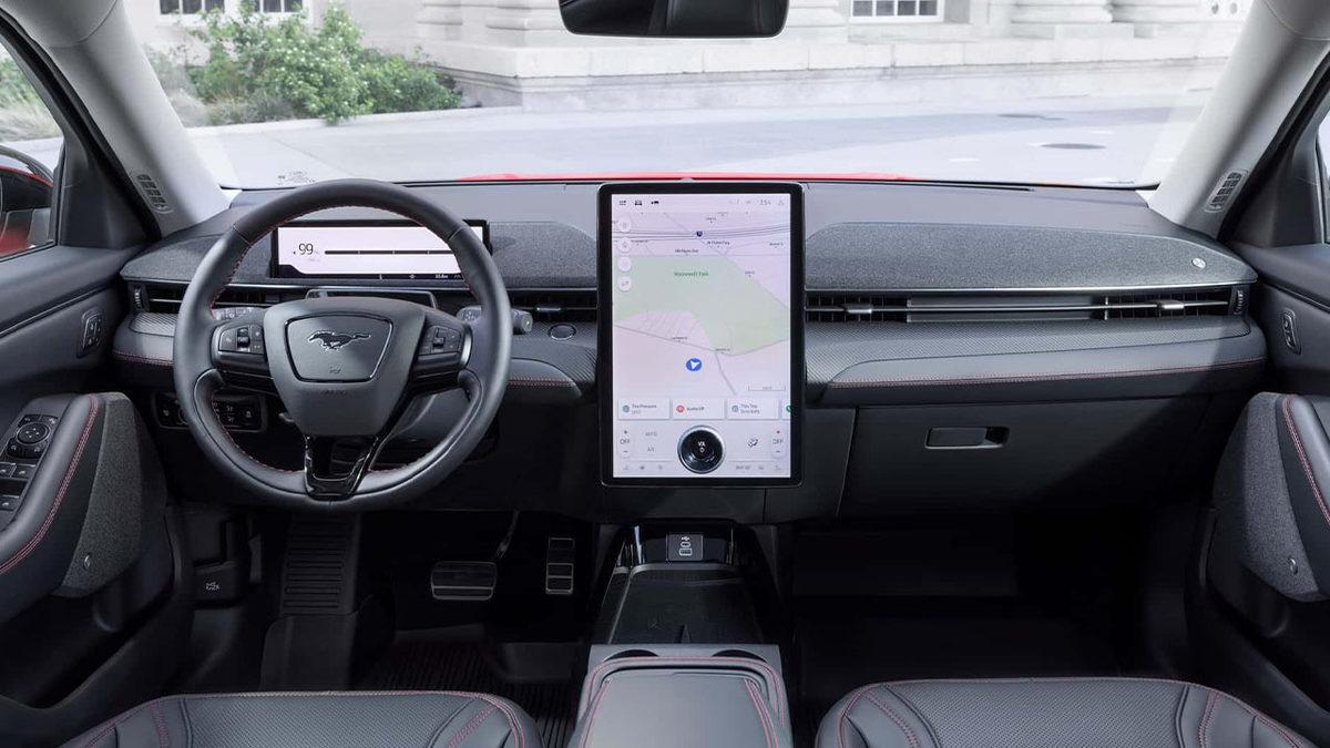 Ford’un Elektrikli Crossover’ı Mustang Mach-E Yenilendi: Fiyatı Düşecek!