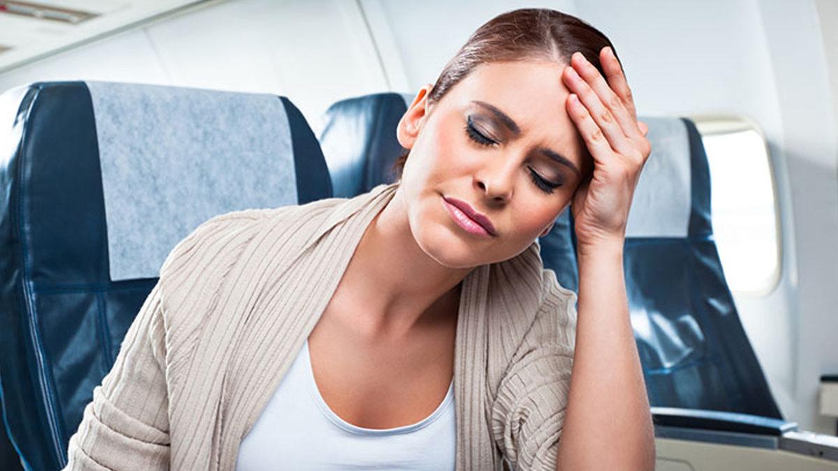 Bazı Yolcular Neden Uçakta Sinir Küpüne Dönüşüyor? Basit Bir Gerginlikten Çok Daha Ötesi Var!