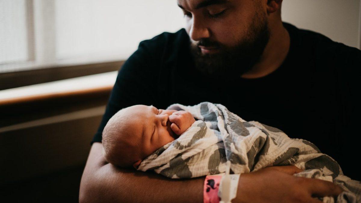 Bilime Göre İlk Defa Çocuk Sahibi Erkeklerin Beyinleri %1-%2 Oranında Küçülüyor! Peki Neden ve Nasıl?