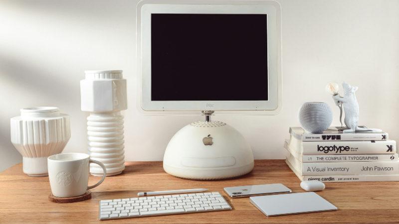 Apple, Yeni Akıllı Ev Ekranında Eski iMac’lerdekine Benzereyen Bir Taban Kullanacak