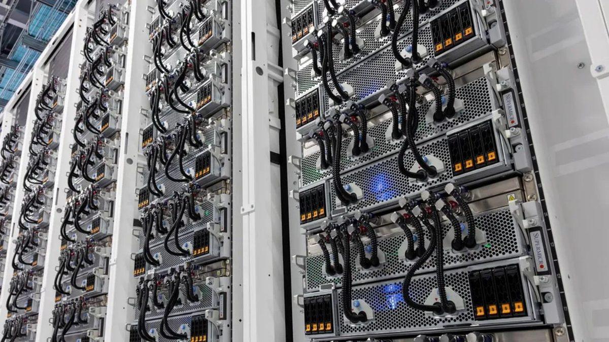 Elon Musk’ın 100.000 GPU’lu Süper Bilgisayarı İlk Kez Görüntülendi [Video]