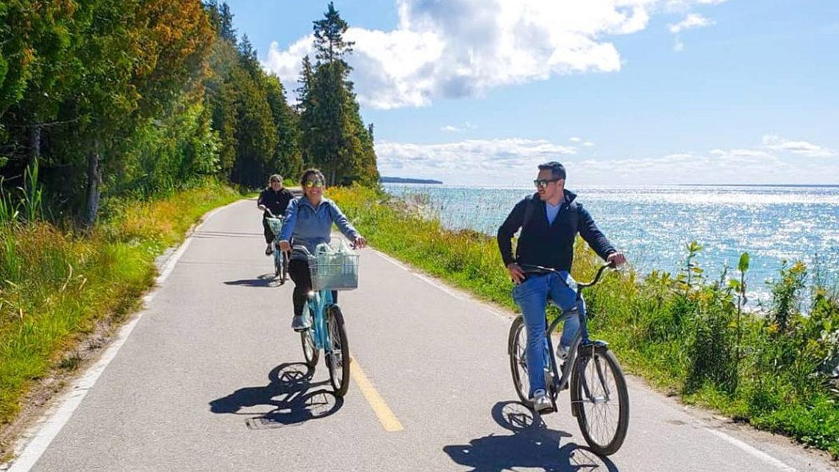 Amerika’nın Mackinac Adası’nda Araba Kullanmak Neden Yasak? Hem de 1898’den Beri!