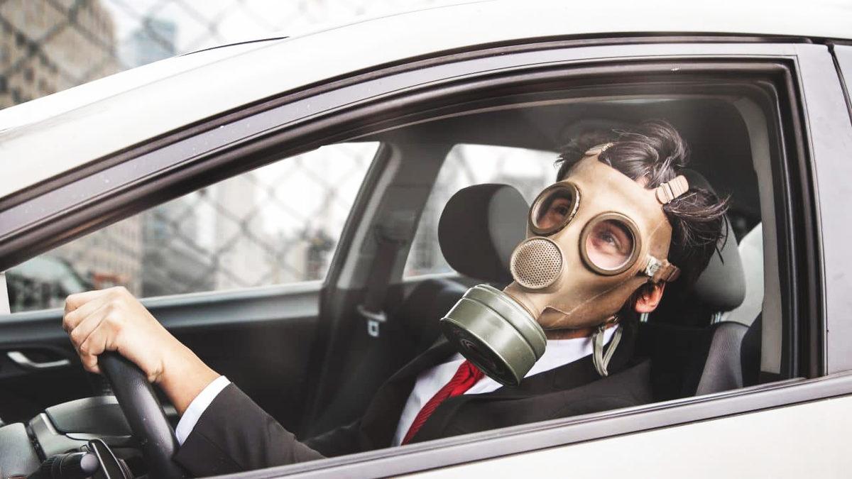 Arabanızın İçinde Benzin Kokusu Varsa Derhal Bunları Kontrol Edin! Kokudan Nasıl Kurtulacağınızı da Anlatıyoruz