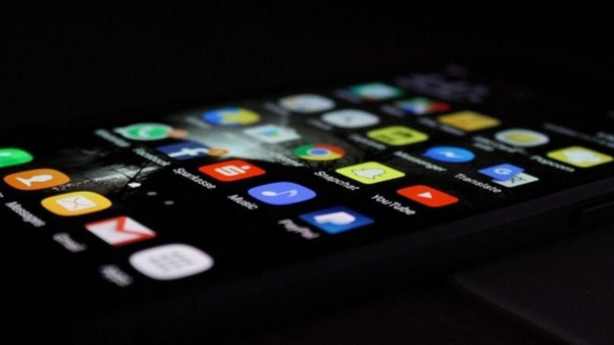 Telefonumuza Elimizi Sürmediğimizde Bile Şarjı Nasıl Azalıyor veya Tamamen Bitiyor?