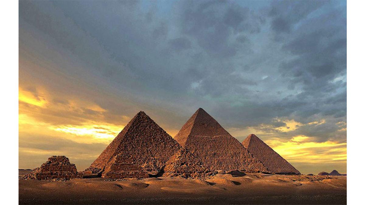 Mısır Piramitlerinin İçindeki Büyük Gizemli Boşluğun Sebebi Ne Olabilir? (Uzaylılar Değil)