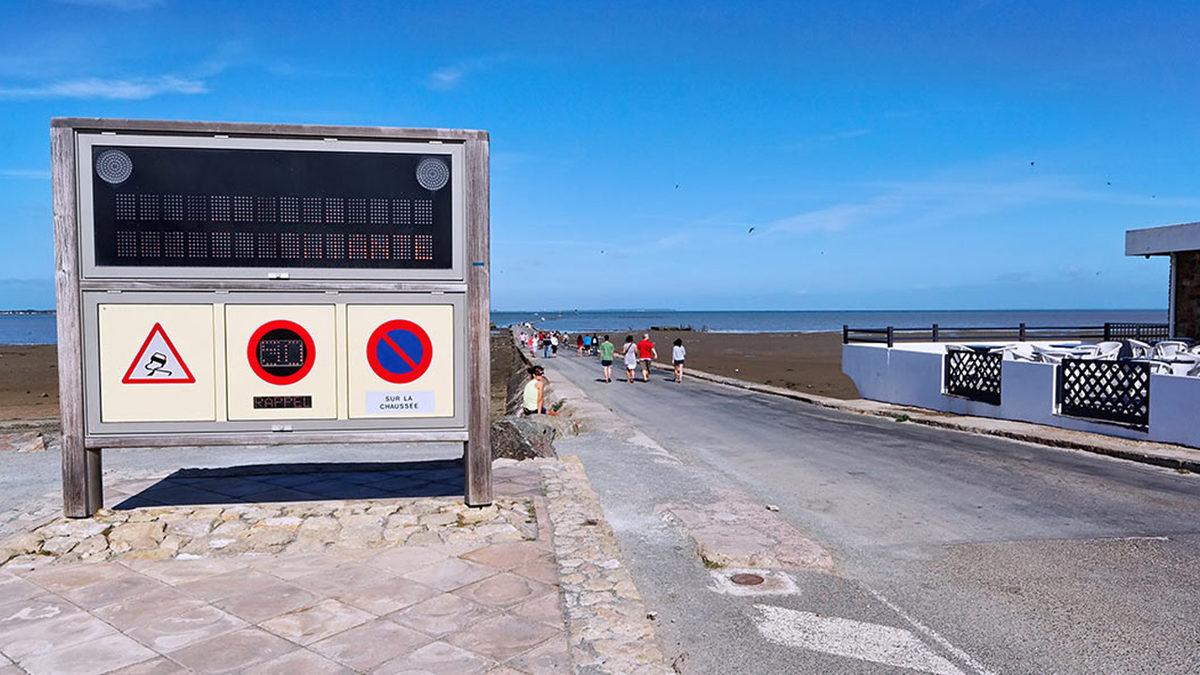 Fransa’nın Vendée Bölgesinde Arabalar Neden Günde 2 Kez Sular Altında Mahsur Kalmak Zorunda?