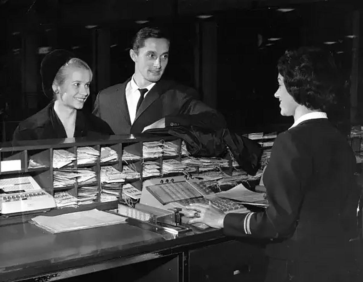 Tam Bir Kaos: İnternet Olmadan Önce Uçak Bileti Nasıl Alınıyordu?