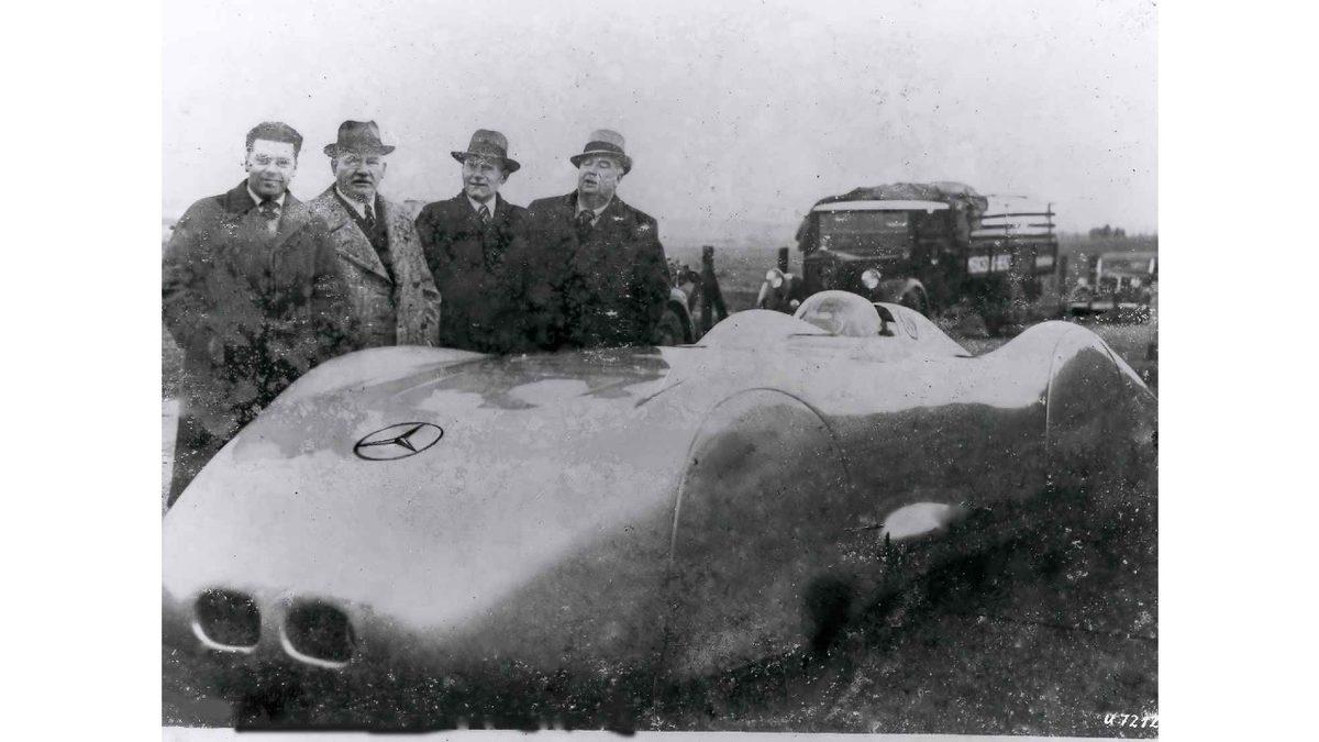 Mercedes’in 79 Yıl Boyunca Kırılamayan Hız Rekoru: O Dönem İçin Akılalmaz!