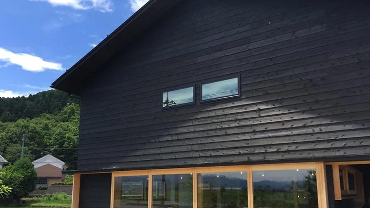 Japonya’da Ahşap Ev Yaparken Neden Tahtaları Yakıyorlar? (Biz de Yanmasın Diye Dua Ederiz)