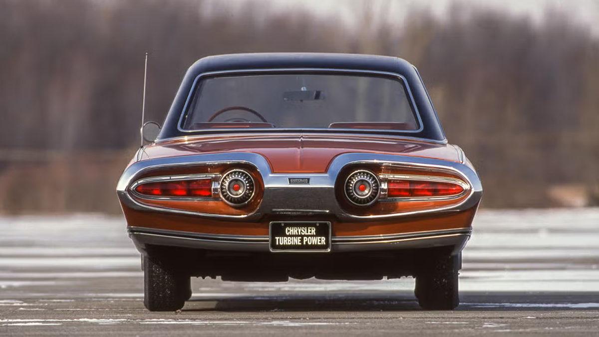 Yeni Arabalarda Artık Pek Göremediğimiz, Eski Arabalardaki 