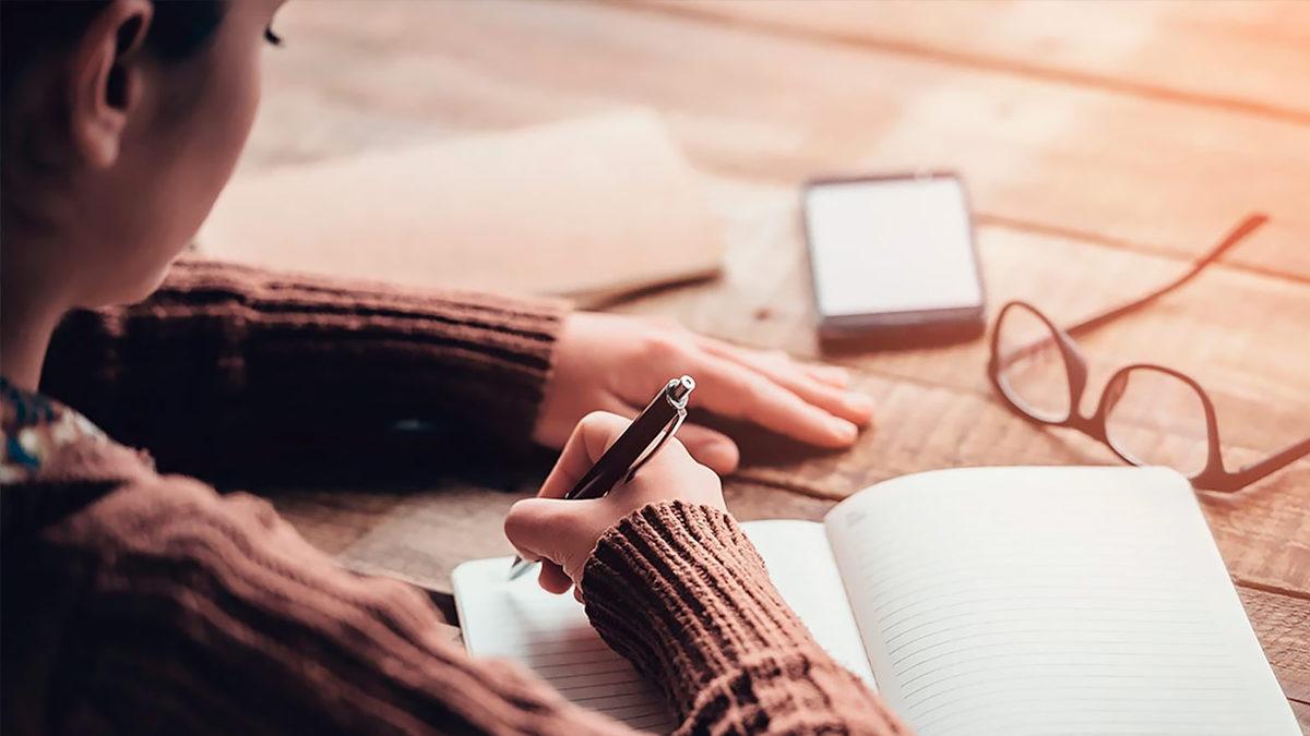 Alın Bir Kalem ve Kâğıt, Bilim Açıklıyor: Düşüncelerinizi Kâğıda Dökmenin Zihinsel ve Fiziksel Faydaları Neler?