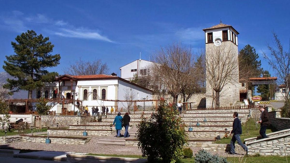 Neden Birçok Şehrin Meydanında Büyük Saat Kuleleri Yer Alıyor? Sadece Saati Gösterme Amacından Çok Daha Fazlası Var!