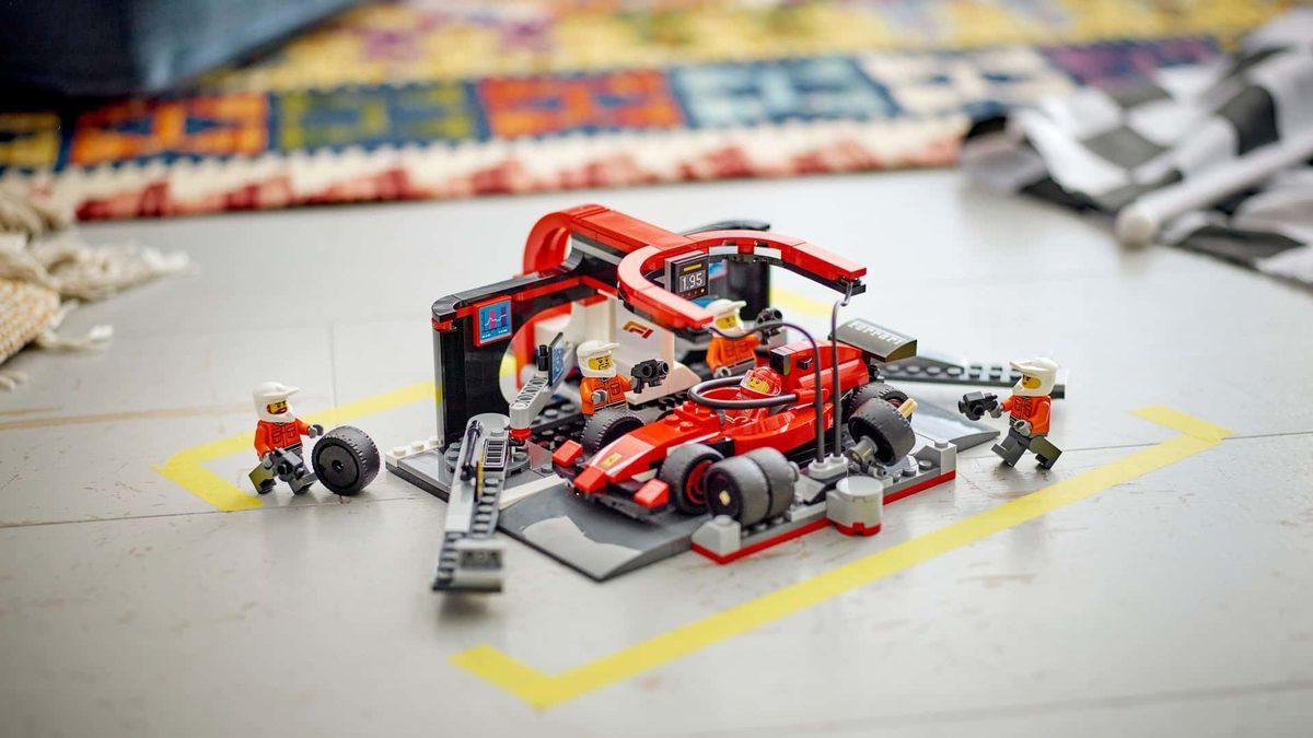 LEGO, Formula 1 Sevenlerin Ağzının Suyunu Akıtacak Yeni Setlerini Tanıttı