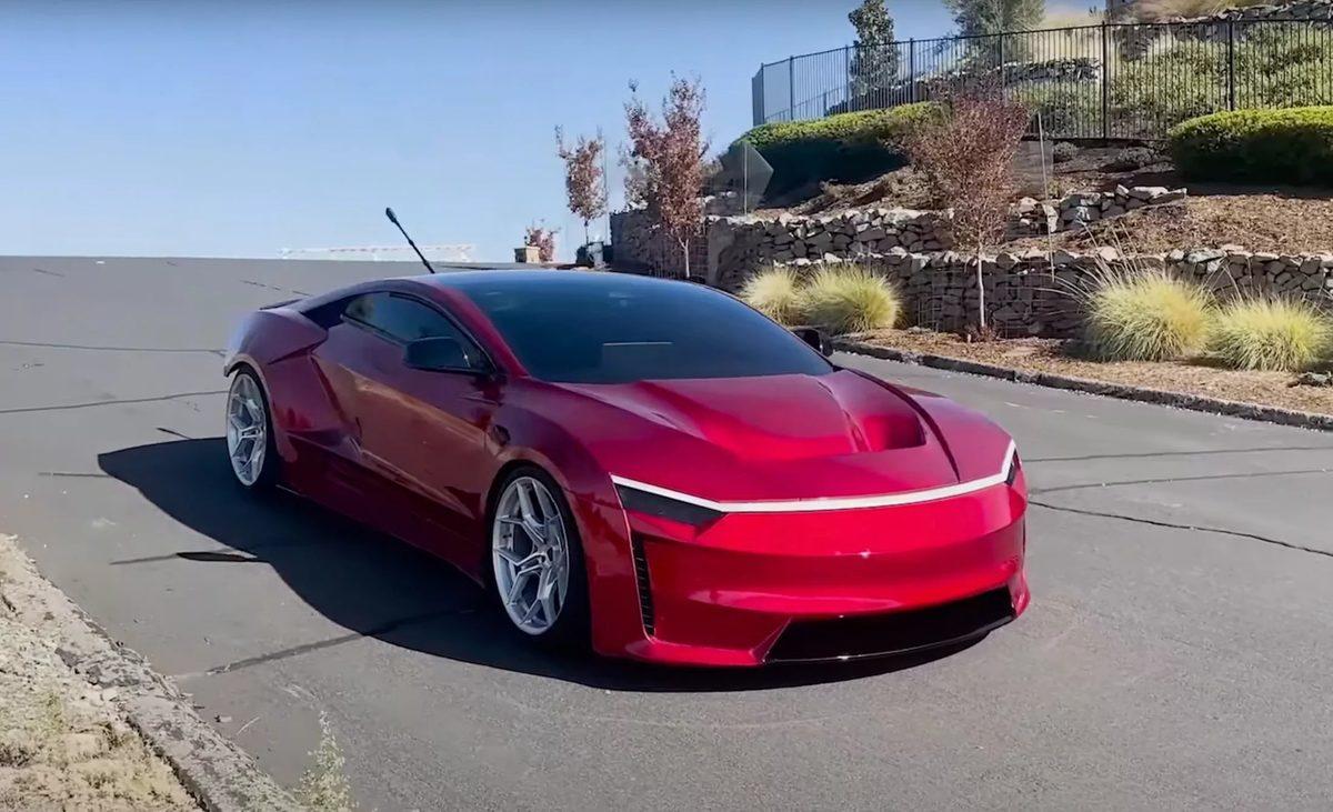 Bir YouTuber, Model 3’ü Süper Spor Otomobil Tesla Roadster’a Çevirdi [Video]