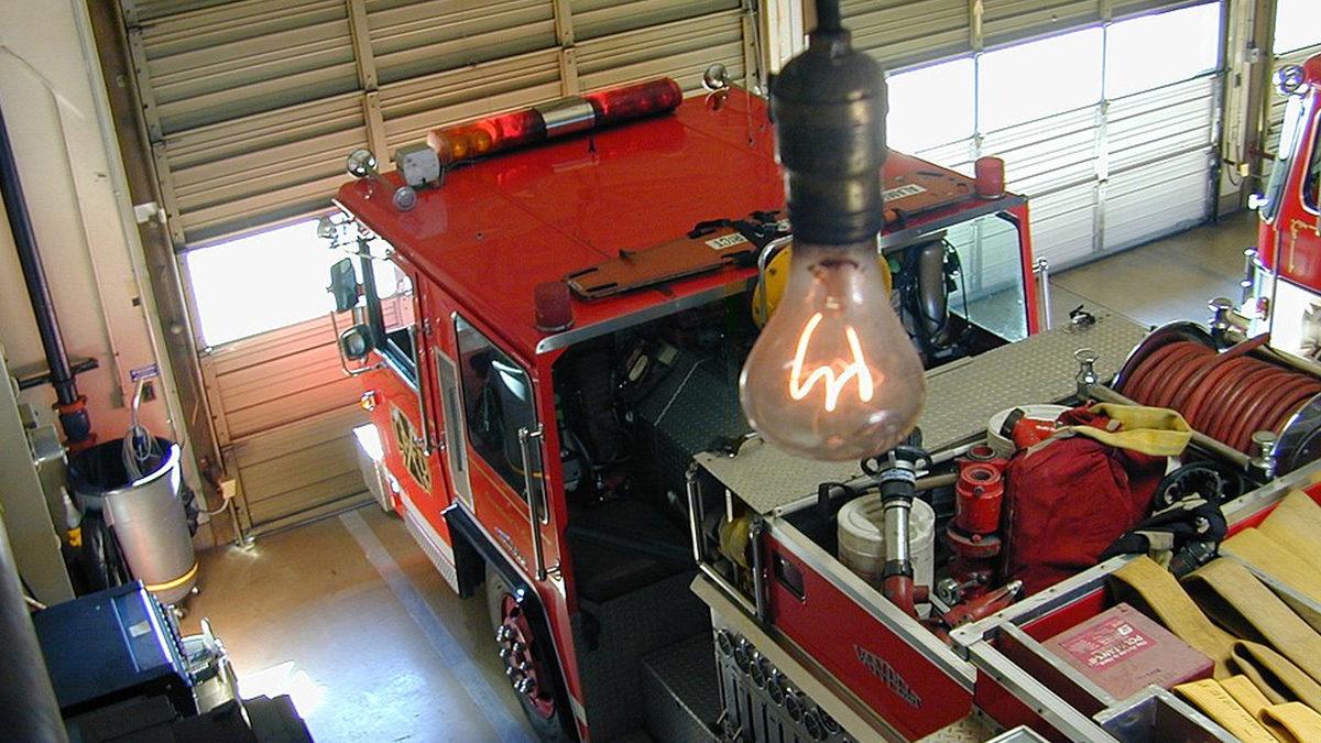 Günümüzdekiler Zırt Pırt Patlarken Bu Ampul Nasıl Oluyor da 123 Yıldır Aralıksız Yanmaya Devam Ediyor?