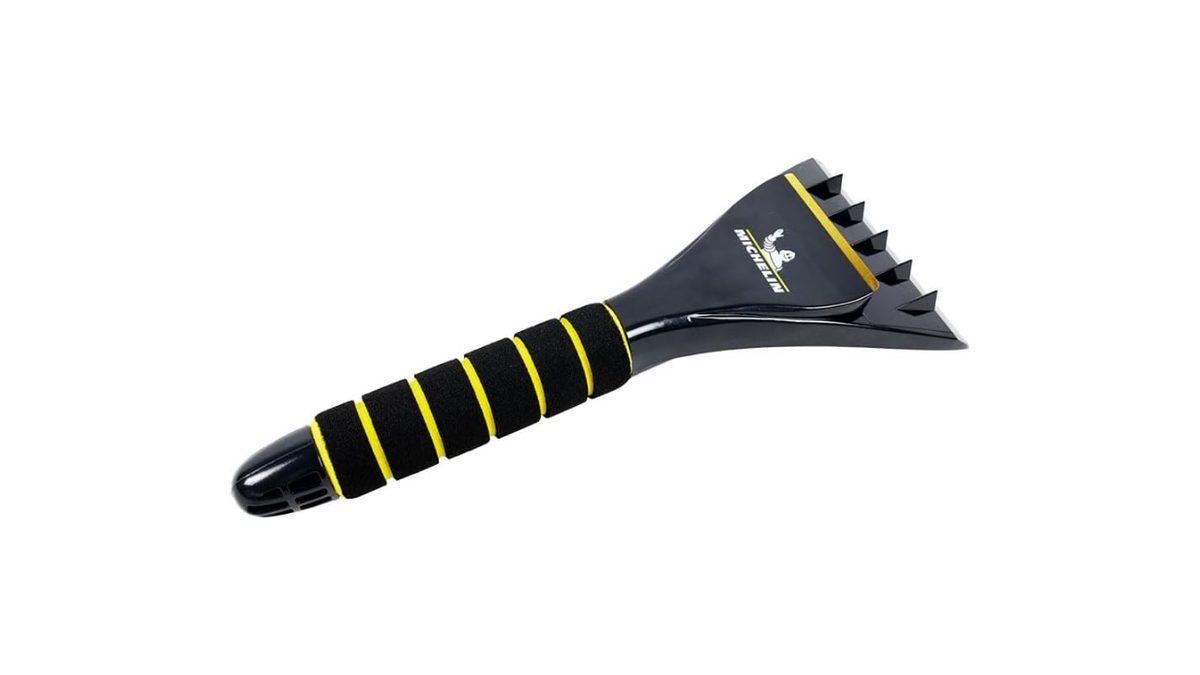 Aracınızı Kışa Hazırlayın: Soğuk Havalarda Güvenli Bir Sürüş Deneyimi Sağlamak İçin Alabileceğiniz Ürünler