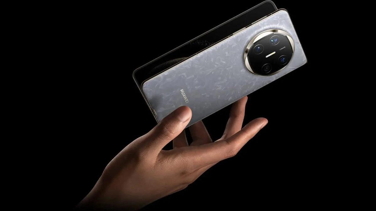 Huawei, Samsung Galaxy Z Fold6 Rakibi Yeni Katlanabilir Telefonu Mate X6’yı Duyurdu