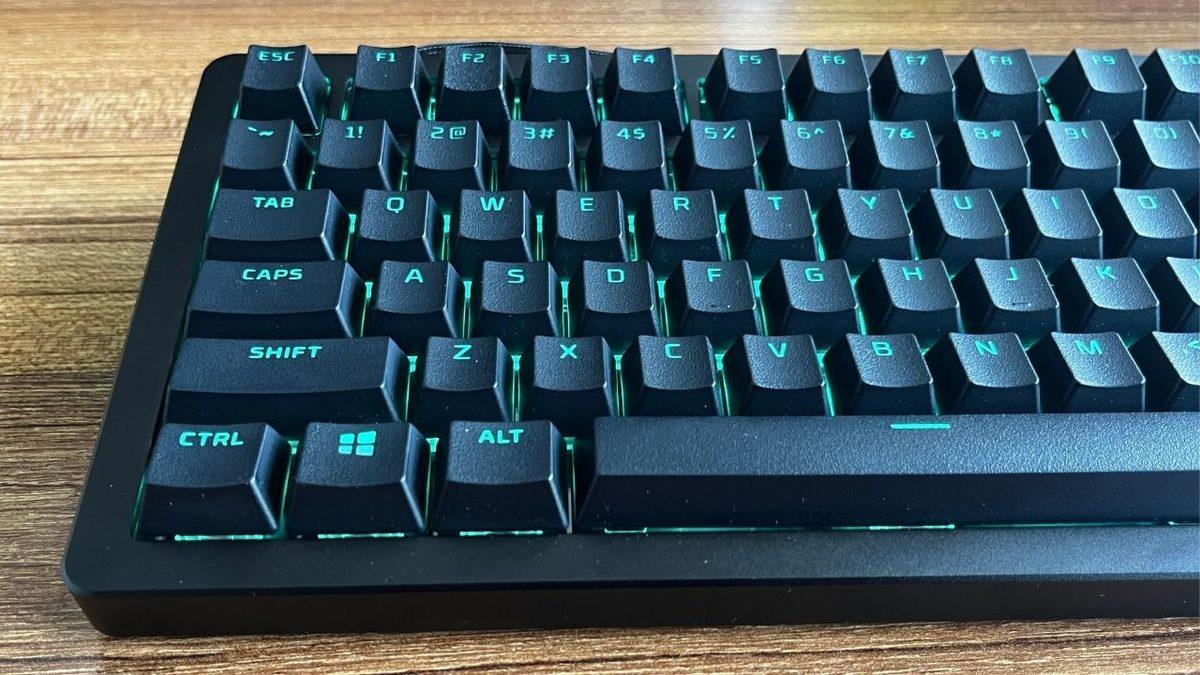 Baştan Aşağı Özelleştirilebilir Mekanik Oyuncu Klavyesi: HyperX Alloy Rise 75 İncelemesi