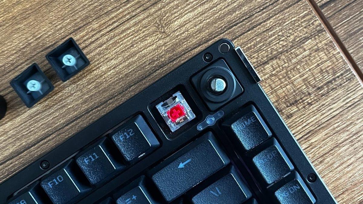 Baştan Aşağı Özelleştirilebilir Mekanik Oyuncu Klavyesi: HyperX Alloy Rise 75 İncelemesi