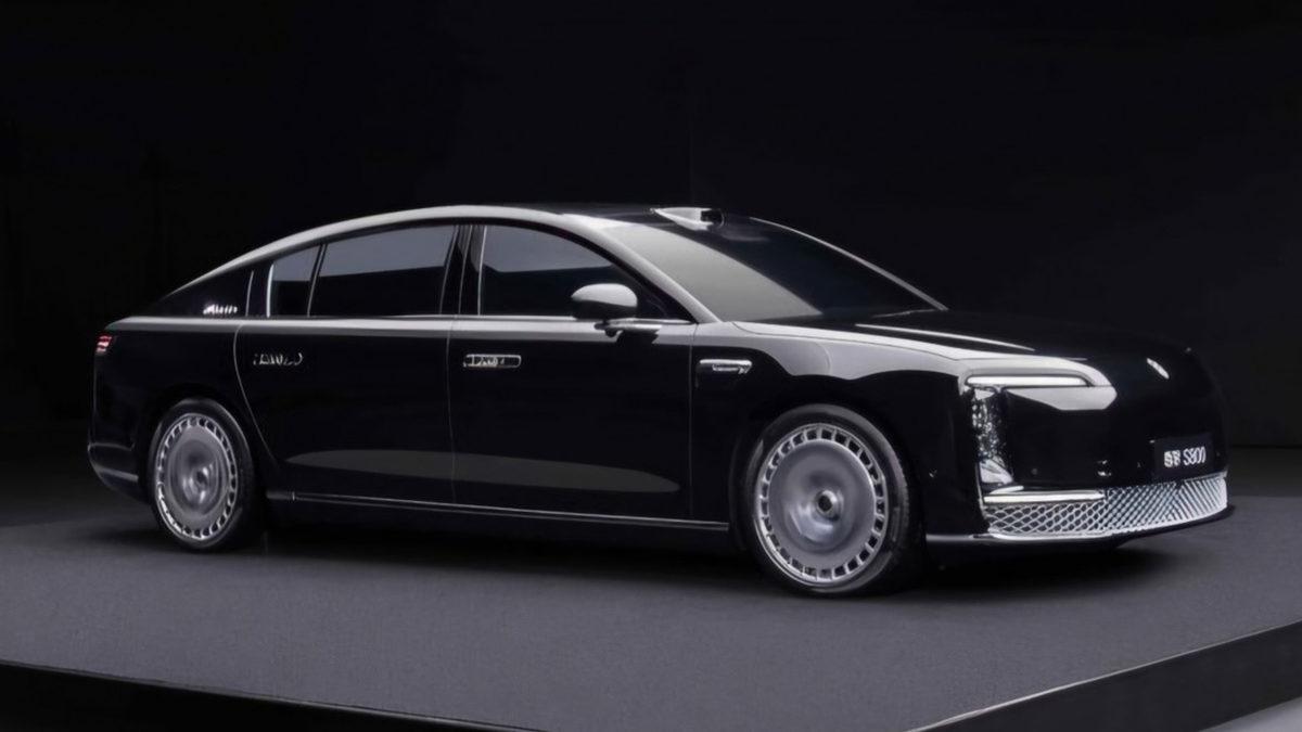 Huawei Mercedes-Maybach ve Rolls-Royce’a Rakip Olacak Lüks Sedan: Karşınızda Maextro S800
