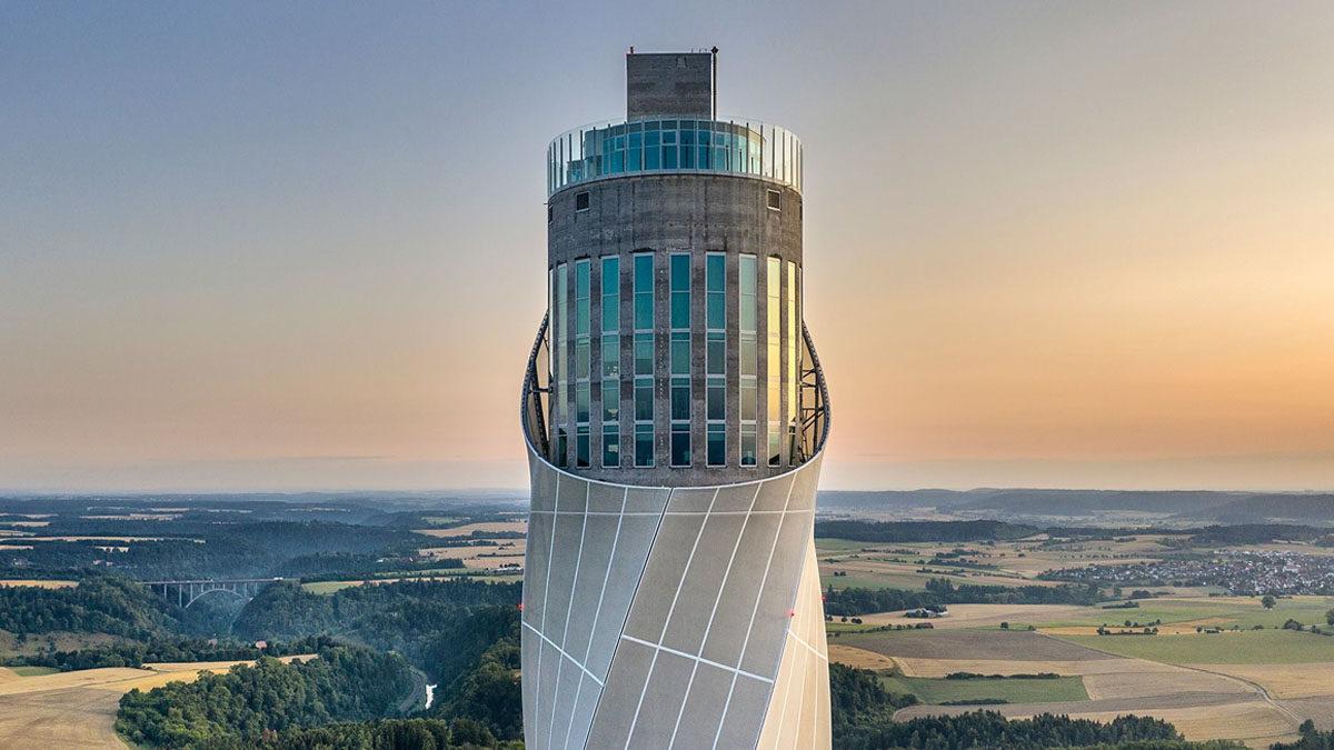 Kimsenin Yaşamaması İçin Bilinçli Olarak İnşa Edilmiş Bu Boş Gökdelenler de Neyin Nesi? (Çok Mantıklı Bir Sebebi Varmış!)