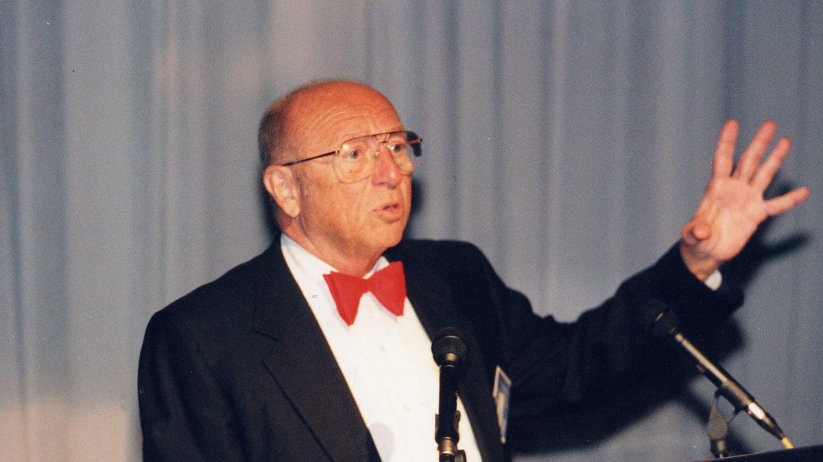 Robotiğin Babası Olarak Anılan Joseph Engelberger’in Teknoloji Dünyasında Yarattığı Devrimin Hikâyesi