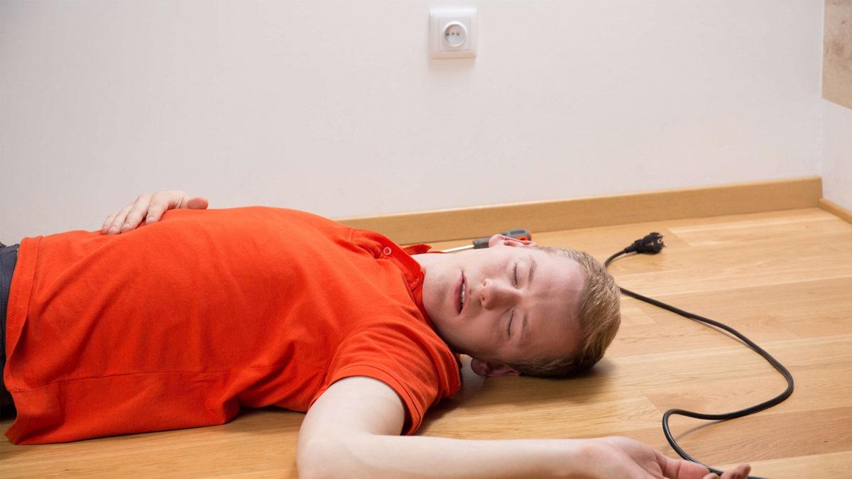 Çocukluğumuzdan Beri Kulağımızda: Elektrik Çarpmazken Bile Prizlere Neden Dokunmamamız Gerektiği Söylenir?