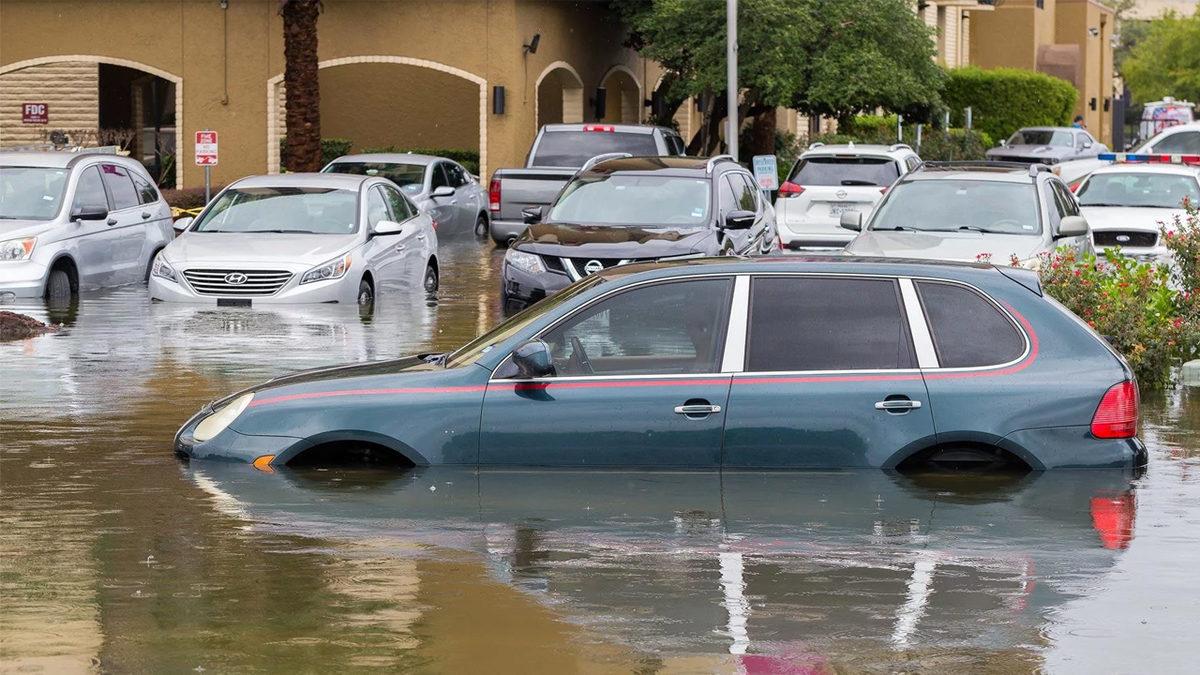 Eğer 4x4’nüz Yoksa Aracınızla Maksimum Kaç Metre Suya Girebilirsiniz? Aman Fazlasını Denemeyin!