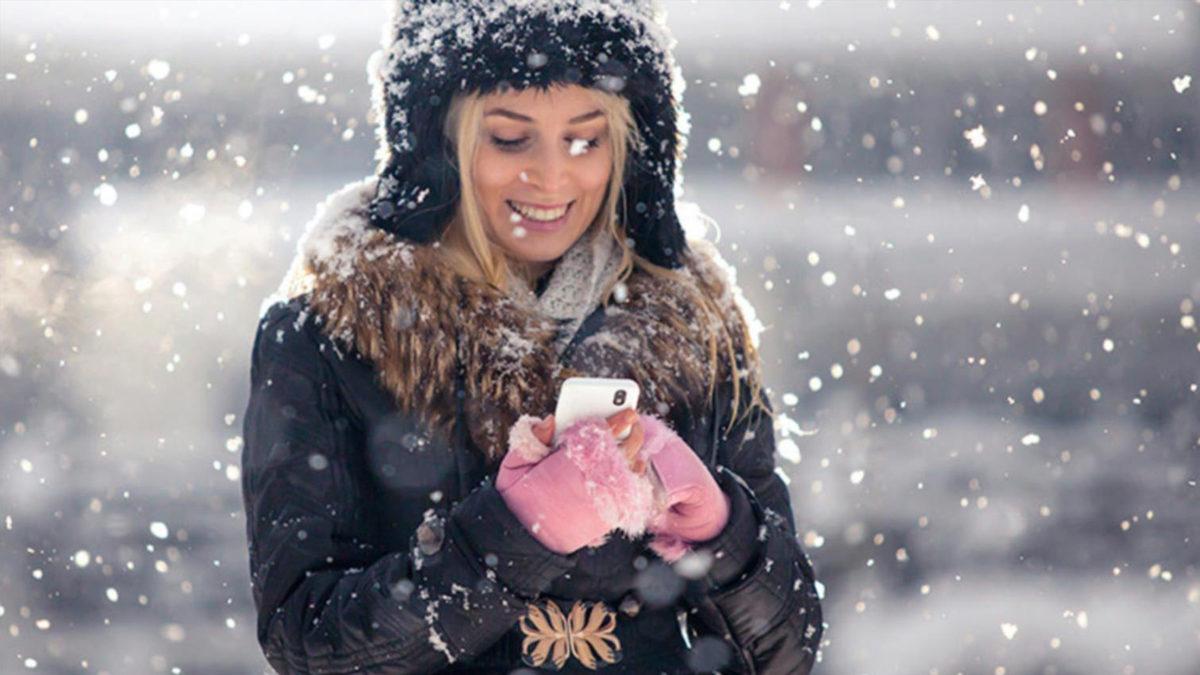 Telefonlarınızın Pilinin Kışın Dışarıda Daha Çabuk Bitmesinin Sebeplerini ve Neler Yapabileceğinizi Açıklıyoruz