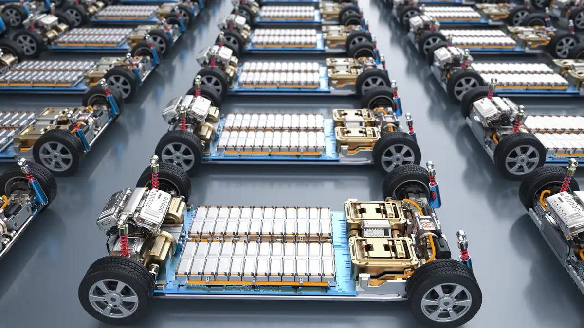 Elektrikli ve Geleneksel Araçlar Düellosu: Hangisinin Bakımı Daha Kolay ve Zahmetsiz?