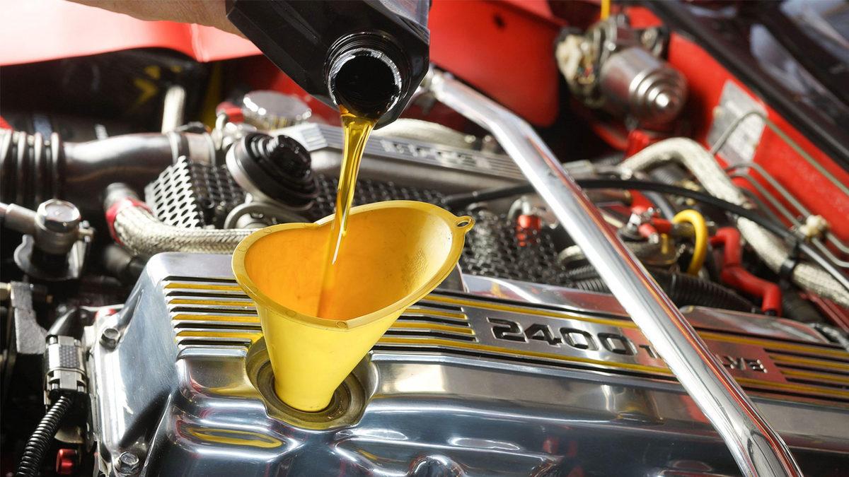 Elektrikli ve Geleneksel Araçlar Düellosu: Hangisinin Bakımı Daha Kolay ve Zahmetsiz?