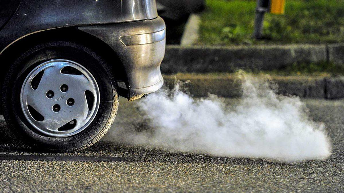 Hangi Renk Hangi Sorun Demek? Arabalarda Egzozdan Çıkan Duman Renkleri ve Anlamları