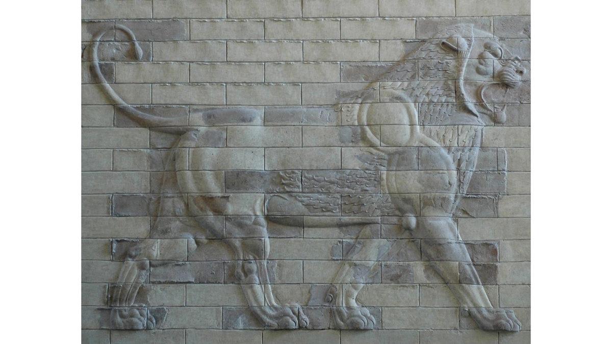 Anıtkabir’den Mısır’a: Aslan Figürü Neden Tarihin Her Köşesinde Karşımıza Çıkıyor?