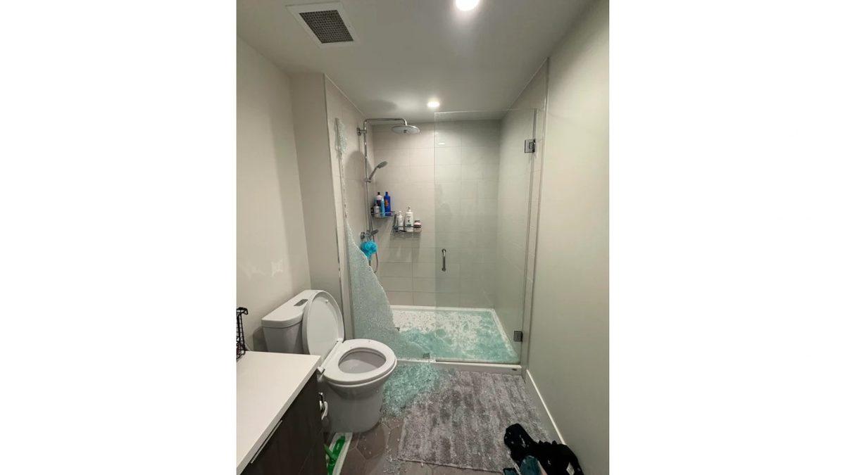 ’Başıma Gelmez’ Demeyin, Geliyor: Duşakabinler Neden Aniden Patlar ve Nasıl Engellenir?